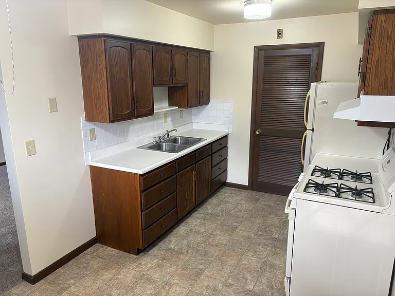 1150 Louisiana Ave #34 — Photo 5