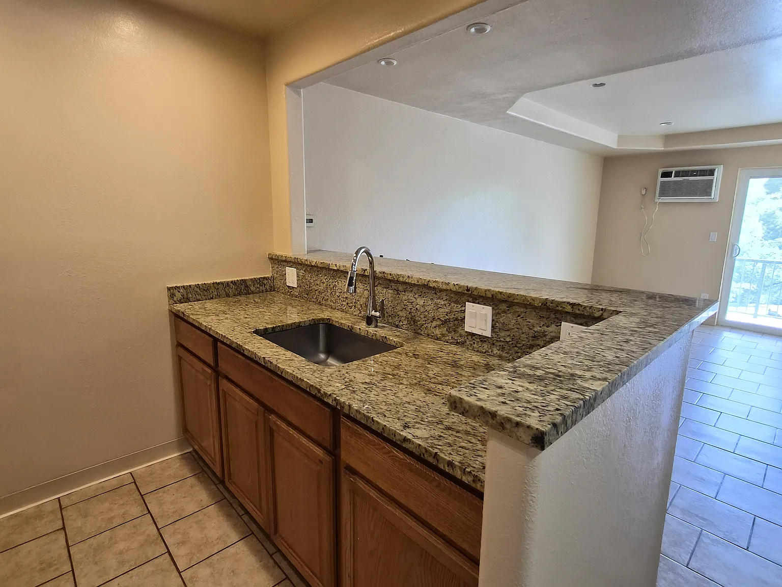 1 bed, 600 sqft, $1,650 — Photo 2