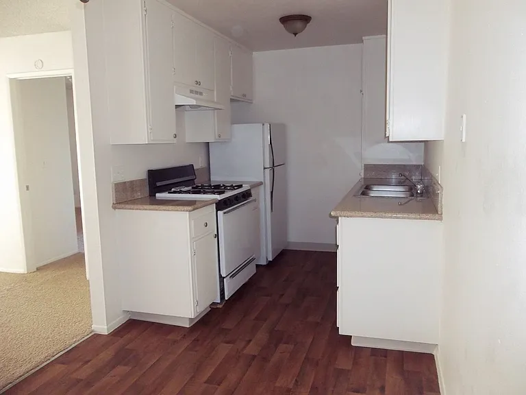 Vista Bella Apartment Homes — Photo 51