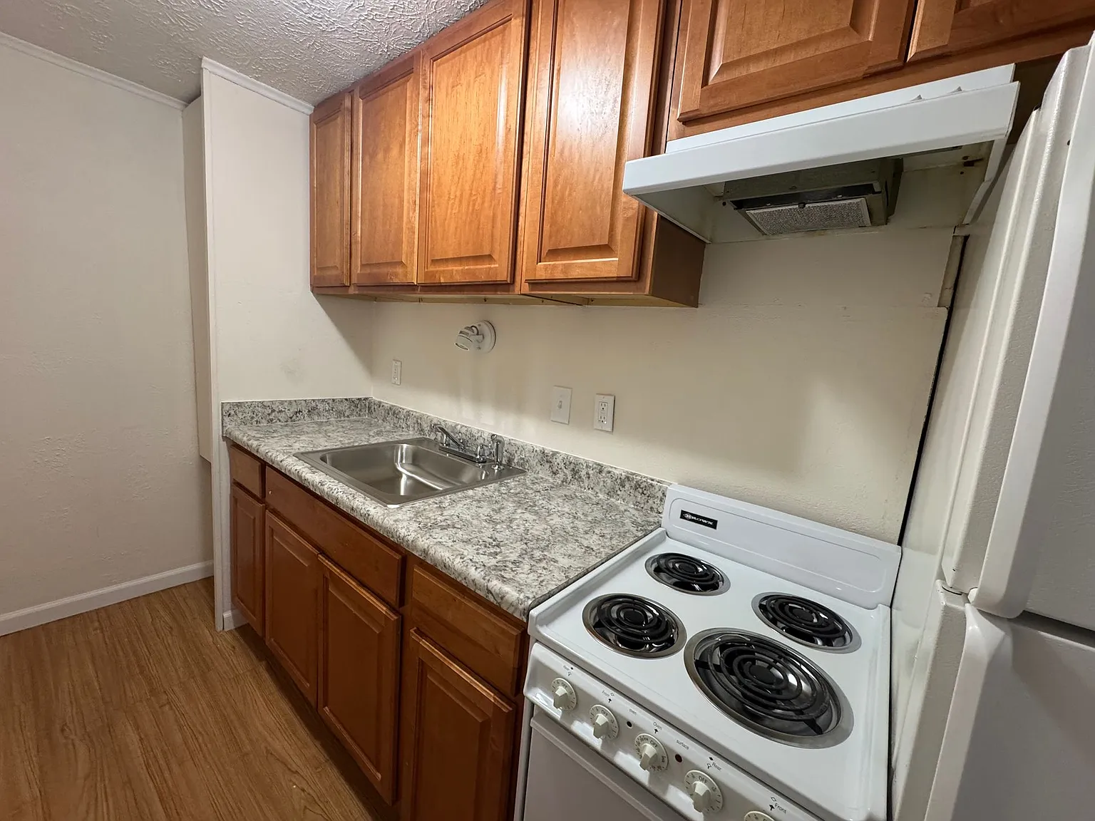 Greenleaf Apartments — Photo 3