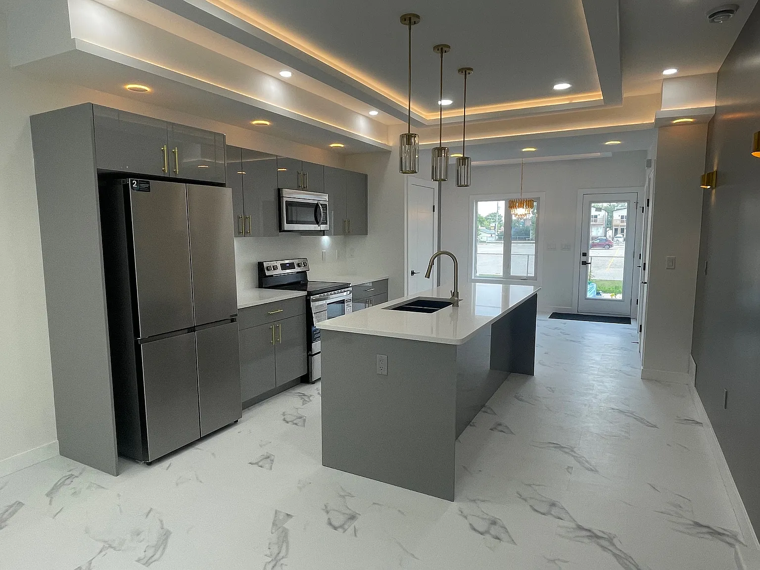 1046 Dumas Ave — Photo 4