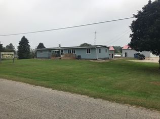 2900 Lilac Rd, Hillsdale, MI 49242