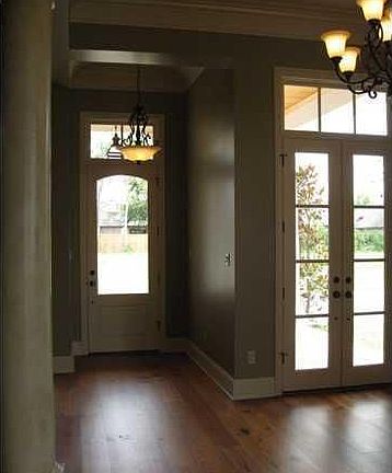 4th image of 221 Biltmore Way