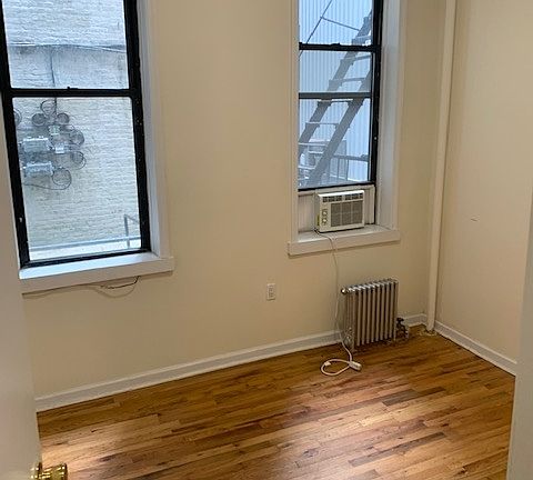 4th image of 9 Stanton St #1DM