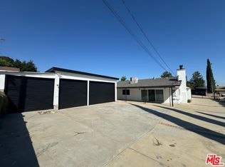 13807 Paddock St, Sylmar, CA 91342