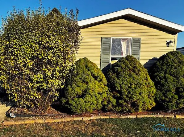 461 W Lytle St #L-148, Fostoria, OH 44830