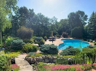 3930 Donegal Way, Eagan, MN 55122