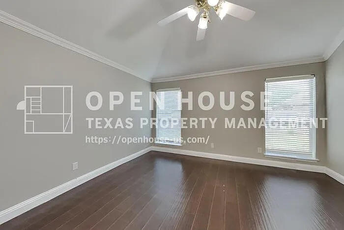 617 Creek Point Dr — Photo 10