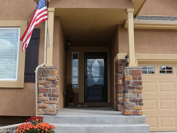 Stucco/Stone Front Porch