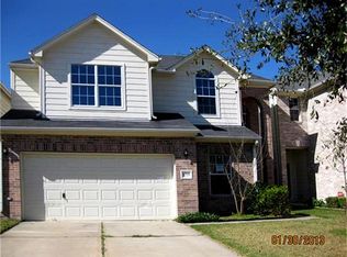 10119 E Palm Lake Dr, Houston, TX 77034