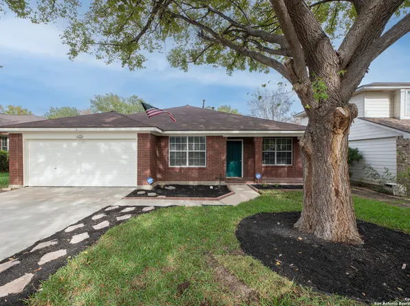 15150 KAMARY LN, San Antonio, TX 78247