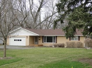 427 E Seminary Ave, Onarga, IL 60955