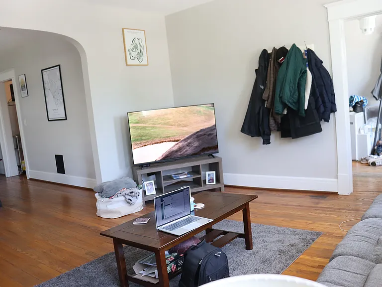 693 Linwood Ave #2 — Photo 5
