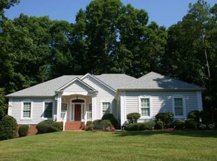 15118 Fox Grove Ln, Midlothian, VA 23112