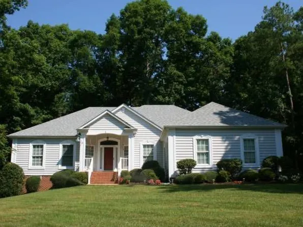 15118 Fox Grove Ln, Midlothian, VA 23112