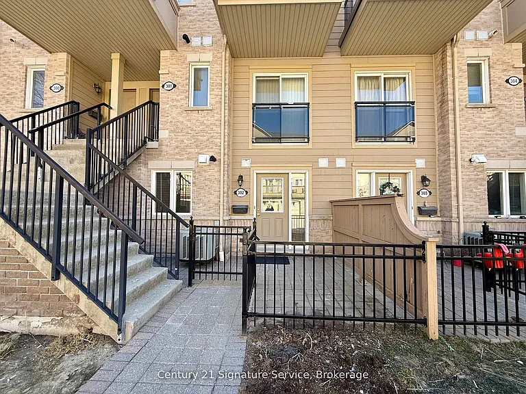 4975 Southampton Dr #302 — Photo 1