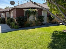 2030 E Washington Blvd, Pasadena, CA