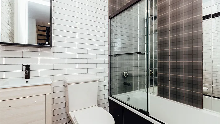 Rented by Nooklyn NYC LLC | media 38