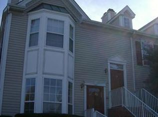 30 Columbus Dr #201, Franklin Park, NJ 08823