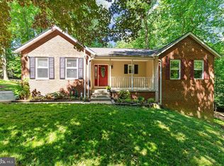 526 Dillon Dr, Lusby, MD 20657