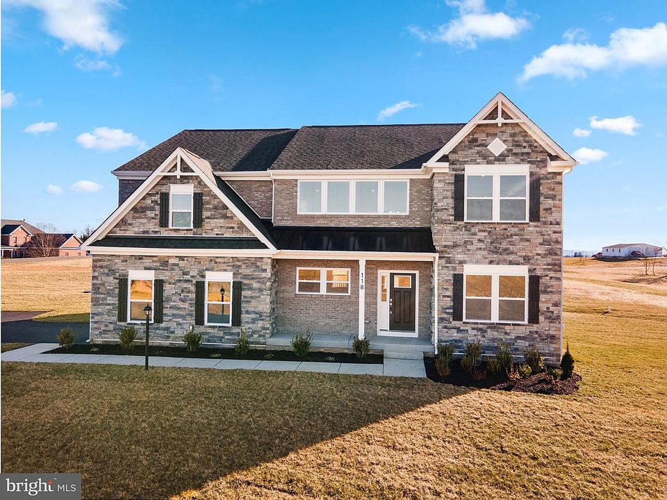 1st image of 143 Hillsdale Dr