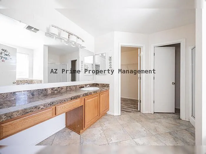 2913 W Fremont Rd — Photo 15
