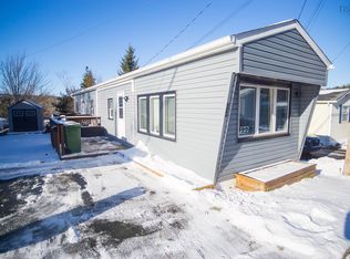 22 Sharon Dr, Middle Sackville, NS B4E 1E3