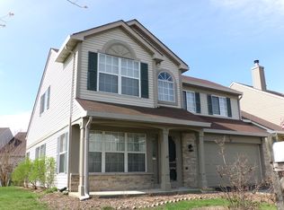 2 Hollyhock Ct, Lake In The Hills, IL 60156