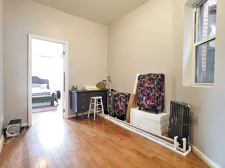 217 Hull St #2L — Photo 7