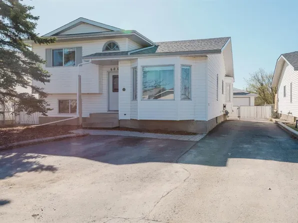9007 N 104th Ave, Grande Prairie, AB T8X 1E8