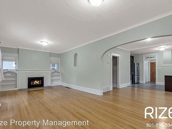 4th image of 529 E Kensington Ave