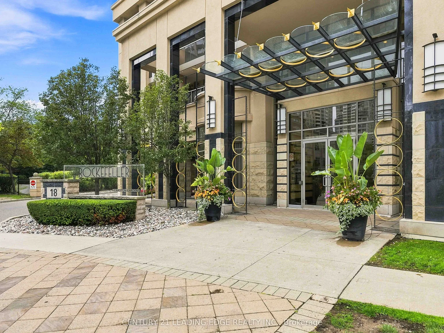 2 bed, $2,550 — Photo 1