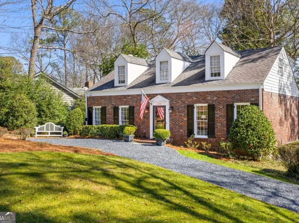 6785 Wright Rd, Sandy Springs, GA 30328