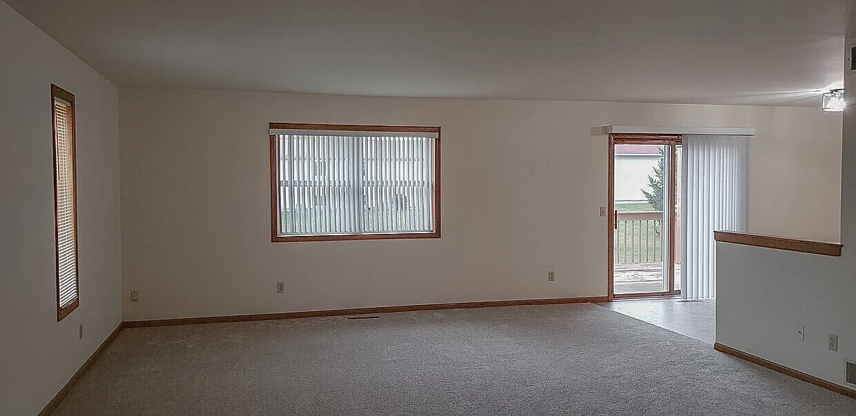 113 West Parkview Street - B — Photo 2