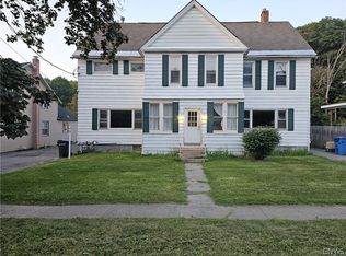9433 Elm St, Chadwicks, NY 13319