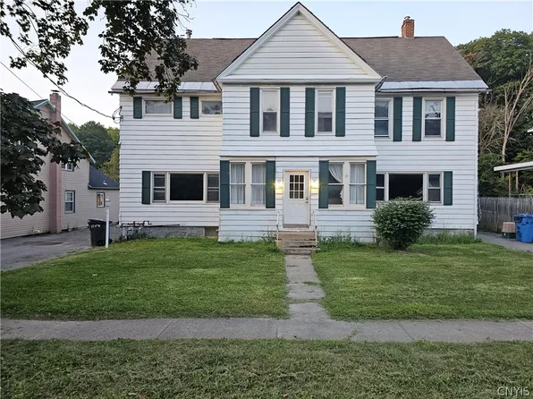 9433 Elm St, Chadwicks, NY 13319