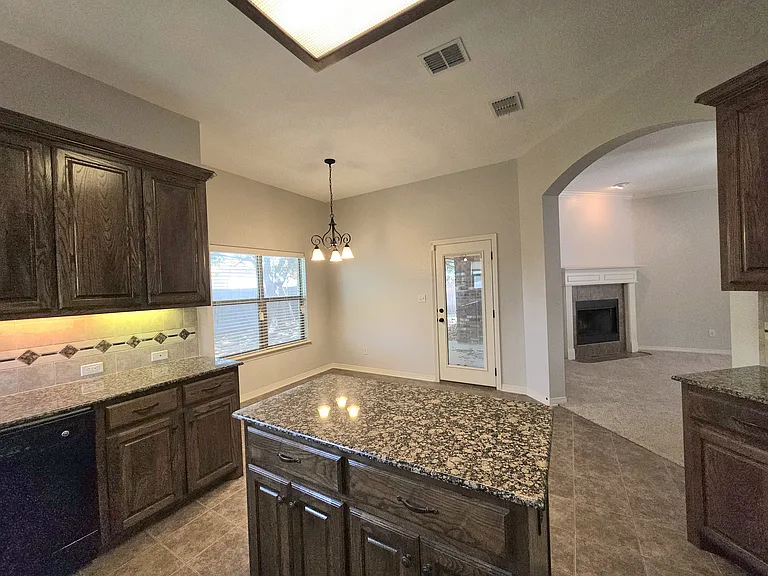 5020 Sean Patrick Gln — Photo 9