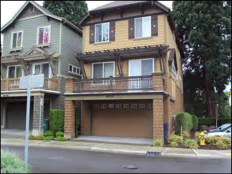 6889 156th Pl NE