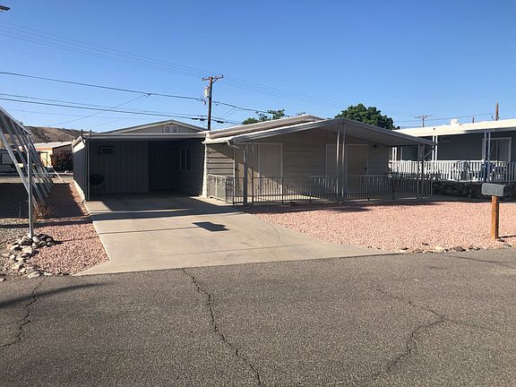 3rd image of 411 N Misty Ln