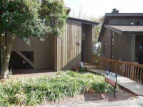 2nd image of 204 Tree Top Ln #204