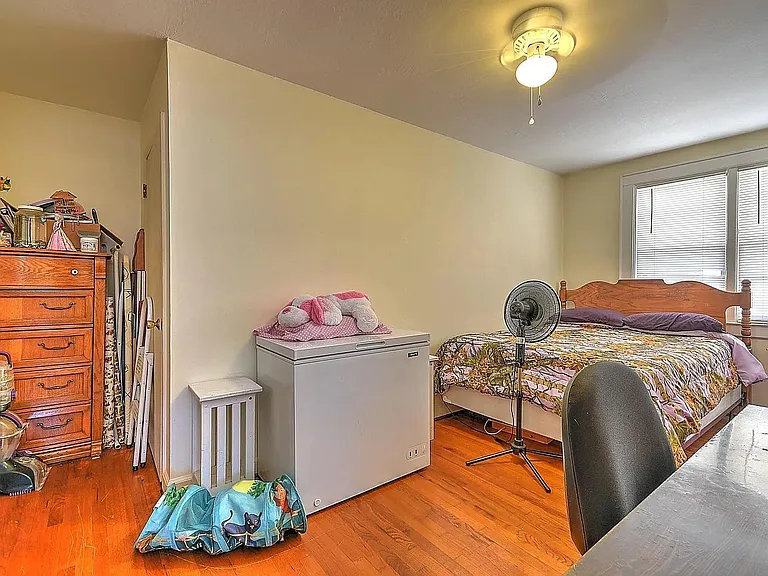1125 Windsor Ave #1 — Photo 5