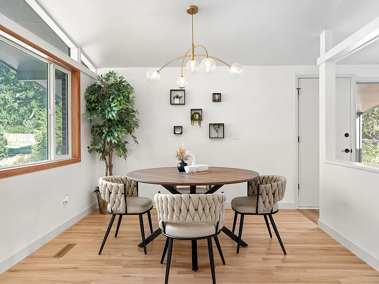 3355 Moorhead Ave — Photo 5