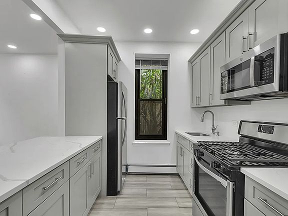 5th image of 12 E 132nd St APT 1A