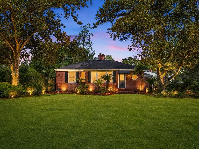 1674 Parrish Pl — Photo 7