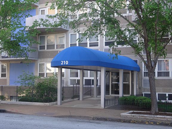 2nd image of 210 N 17th St Unit 804