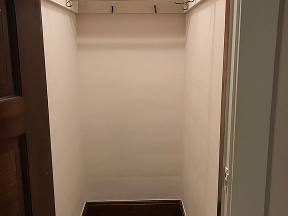 4th image of 1315 W 104th St #3