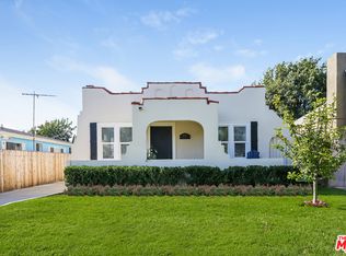 10737 Charnock Rd, Los Angeles, CA 90034