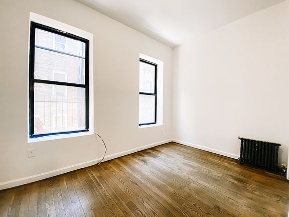 3rd image of 188 Claremont Ave APT 3