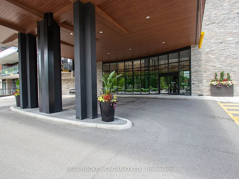 1575 Lakeshore Rd W #161 — Photo 4
