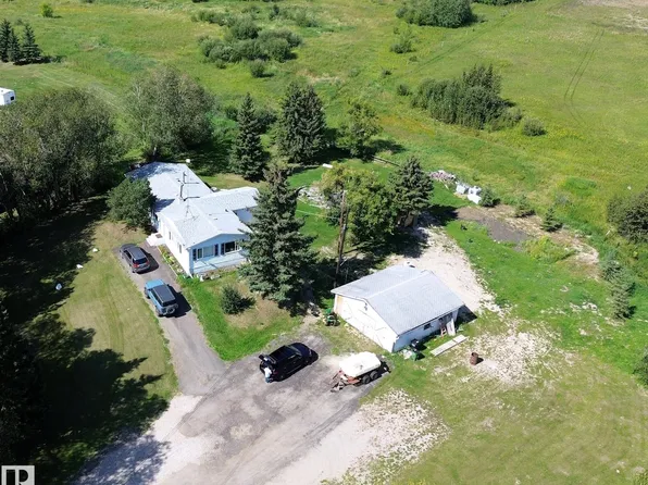 3054 28th Ave SW, Edmonton, AB T6X 1A5